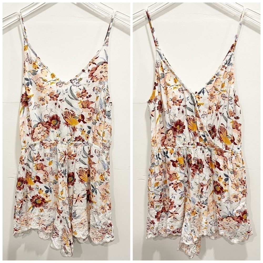 Kendall & Kylie Lace Crochet Trim Floral Wrap Romper Small